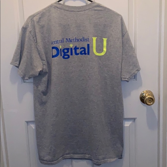 Grey Central Methodist University T-Shirt - Picture 2 of 3